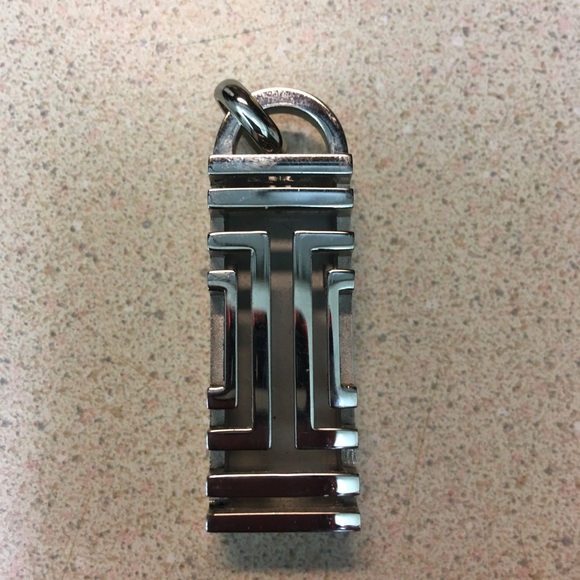 COPY - Tory Burch Fitbit tracker necklace. Brand new! - Picture 5 of 8